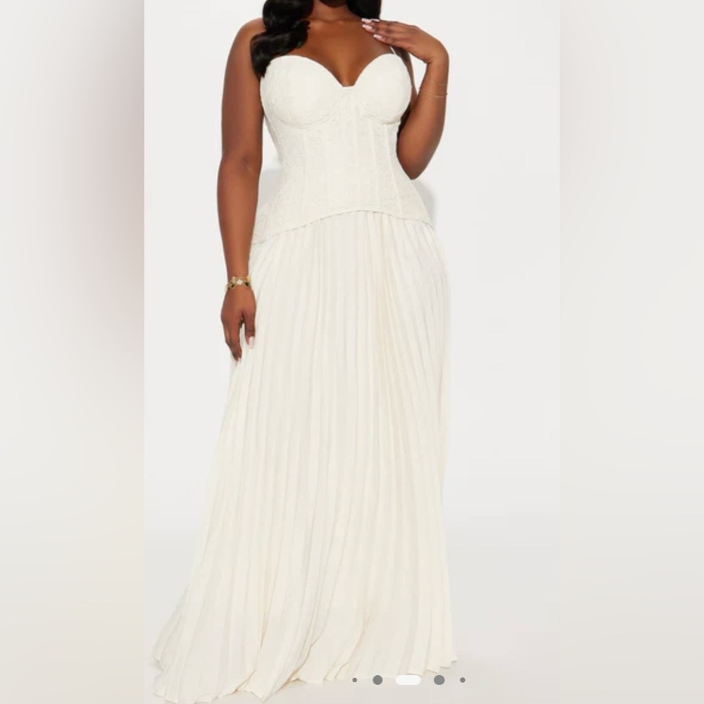 Fashion Nova Lace Top Pleated Dress